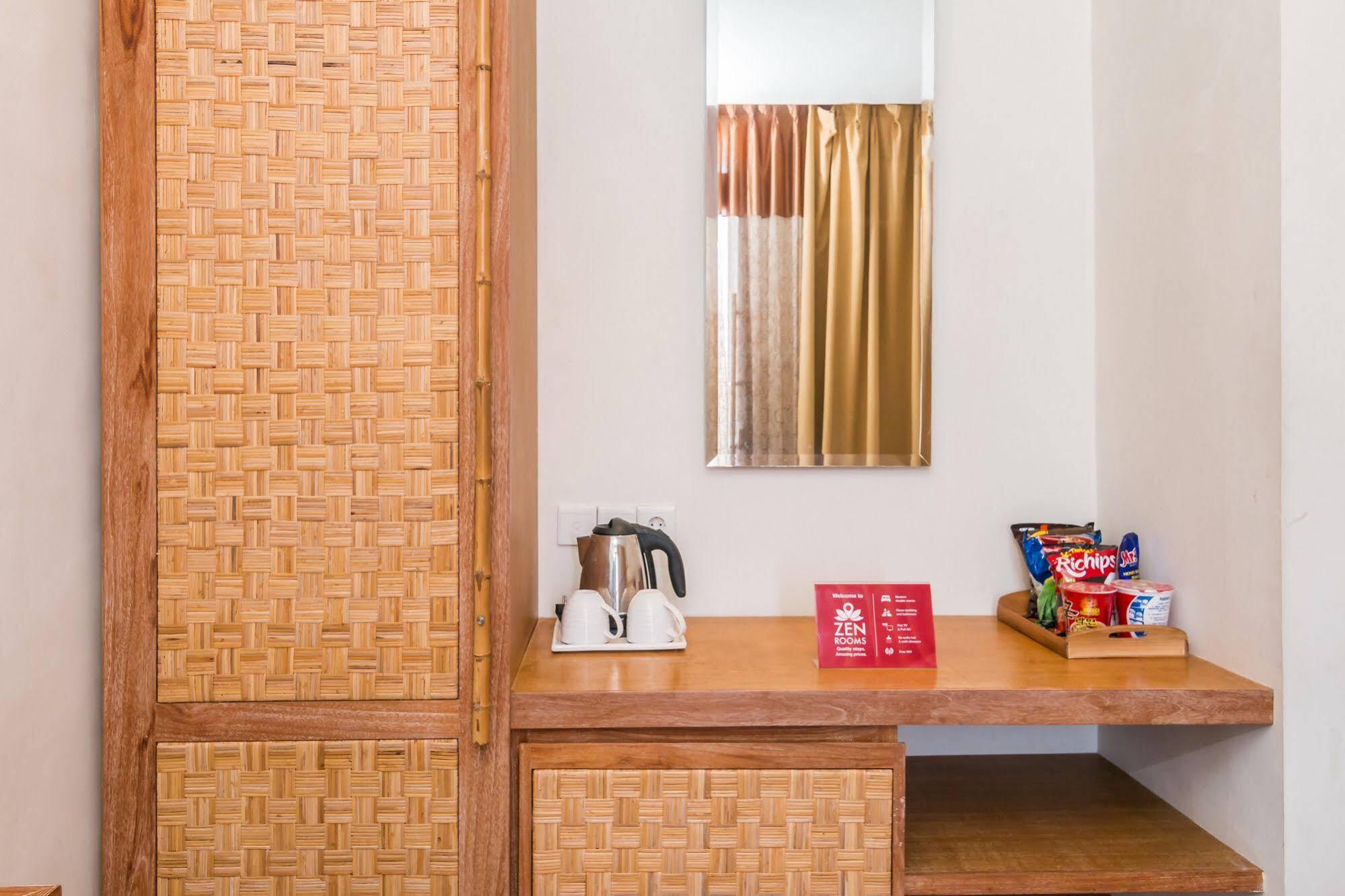 Zen Rooms Badung Nyangnyang Sari Kuta  Exterior photo